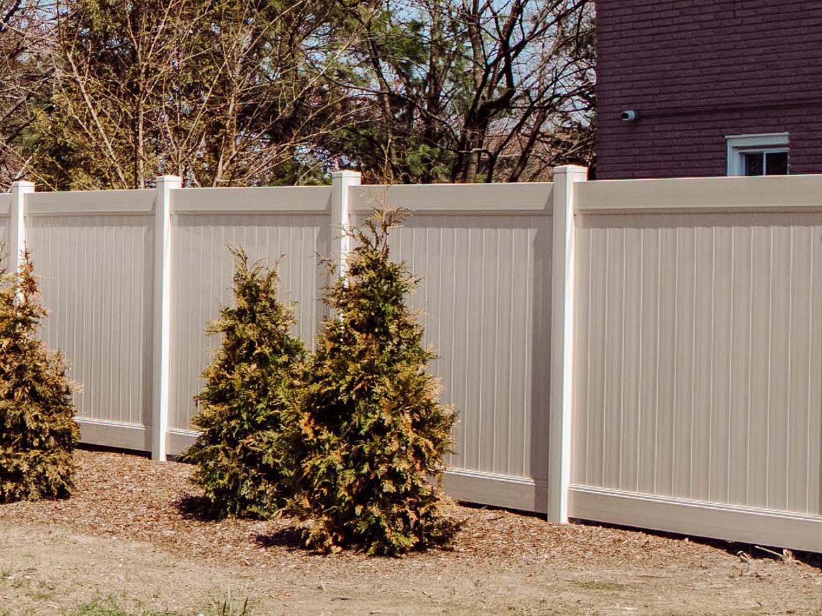 Kouts Indiana Professional Fence Installation